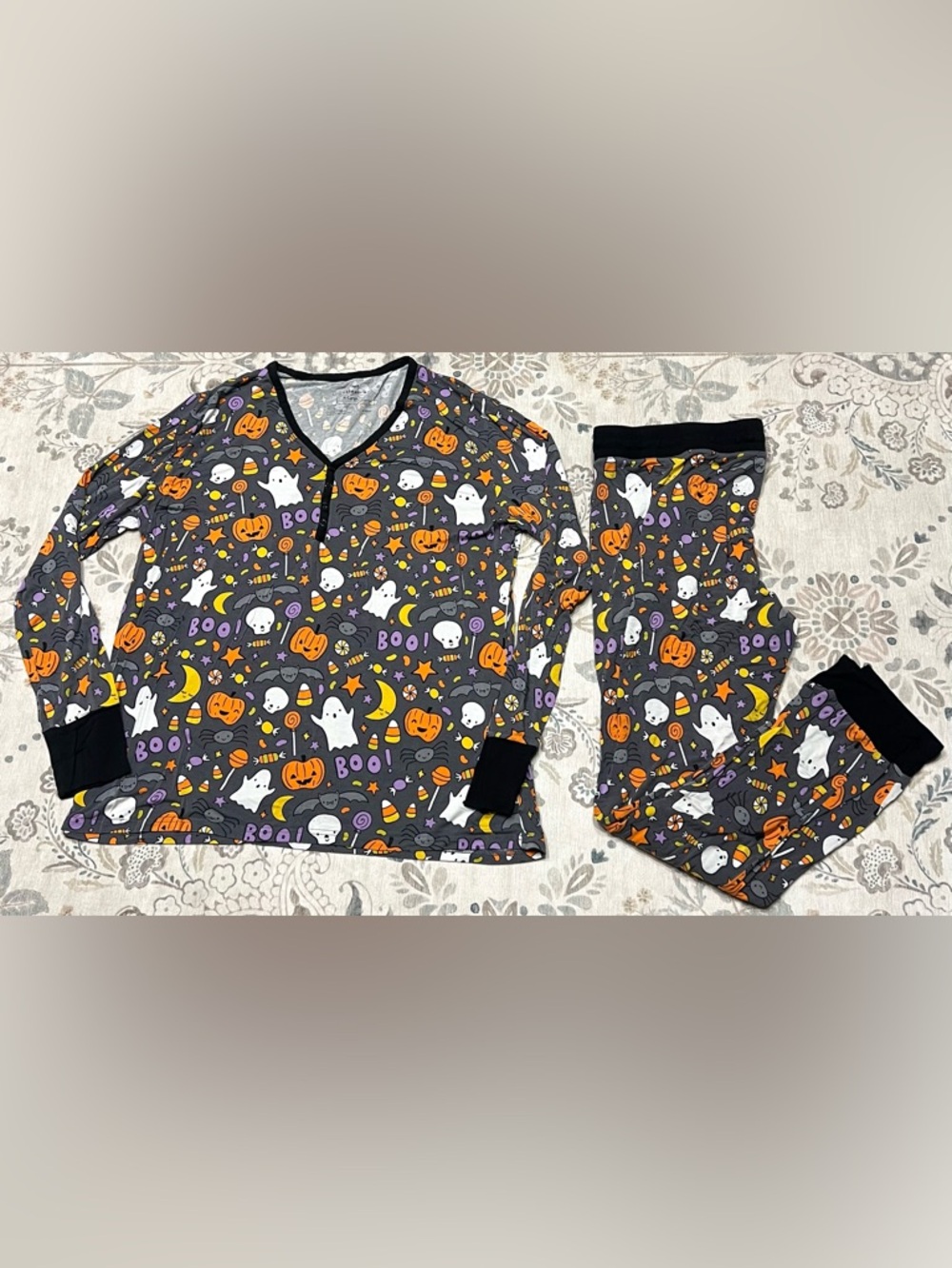 Little Sleepies Women’s Halloween Pajama Shirt / Jogger Set Size XL
